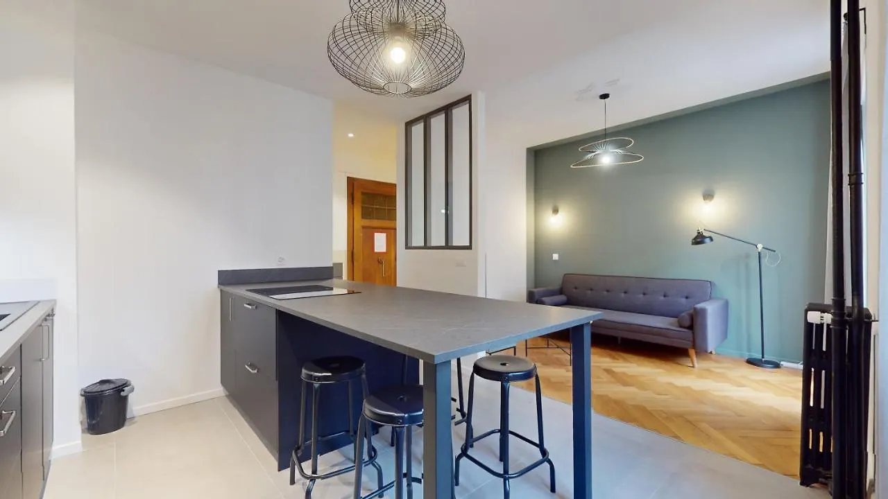 Beautiful Modern Apartment With Balcony In Ženeva 0*,  Švýcarsko